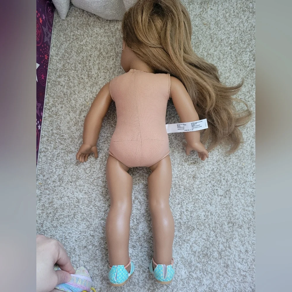 American Girl Lea Clark - Picture 5 of 6